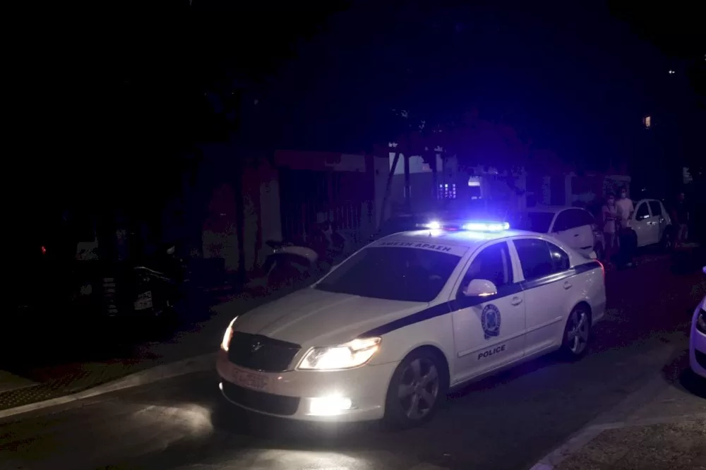 ano-liosia:-16chronos-egkateleipse-mesa-se-aftokinito-ti-dichroni-anipsia-tou-epeidi-ton-epsachne-i-astynomia