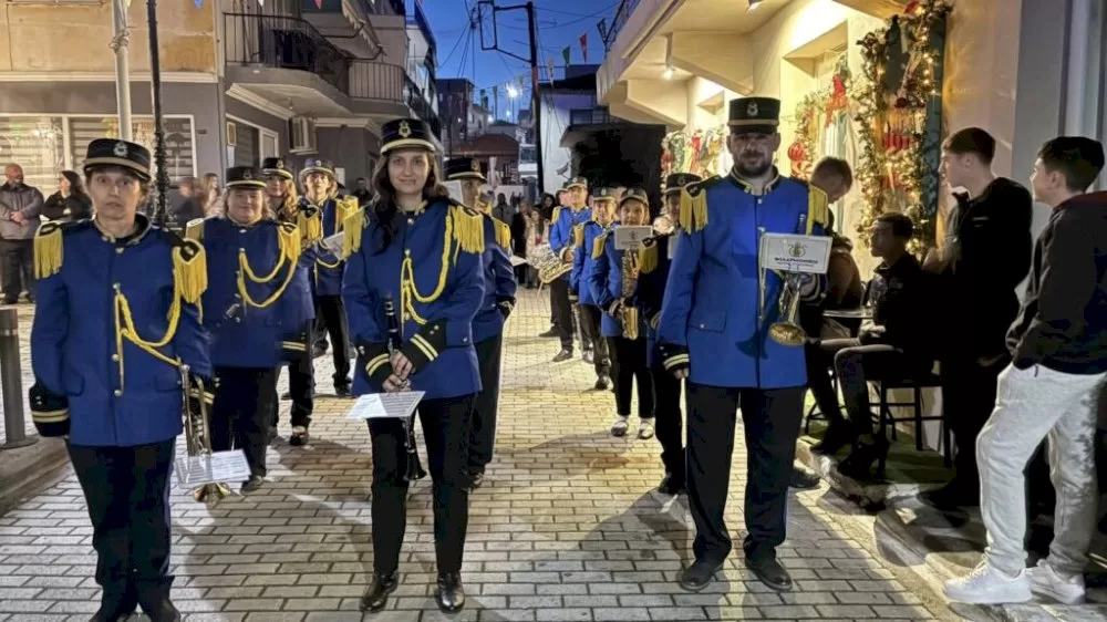 i-filarmoniki-dimou-notias-kynourias-ston-eortasmo-tou-poliouchou-agiou-nikolaou-ston-galata-troizinias-(vid,pics)