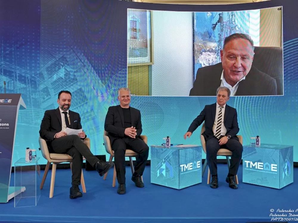 dimitris-ptochos:-apantiseis-stis-anisotites-mesa-apo-erga,-technologia-kai-synergeies