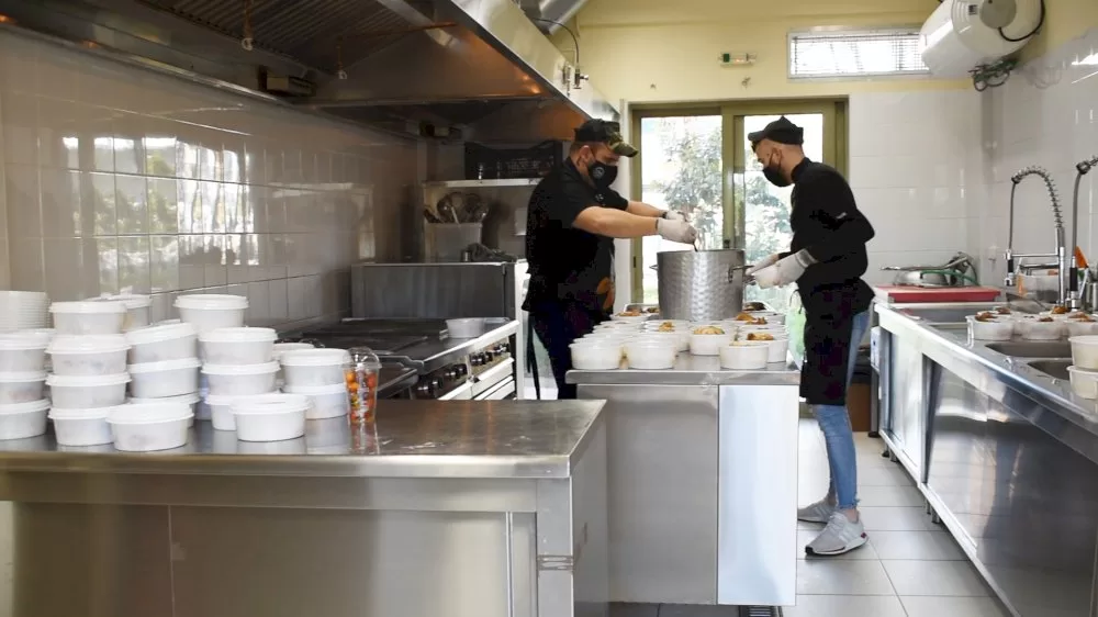 dimotiko-syssitio-kai-ta-christougenna