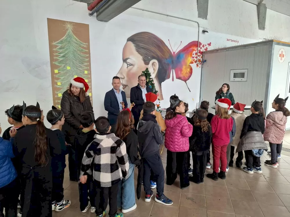 efches-kai-dora-apo-ton-dimarcho-stin-kentriki-agora-kalamatas