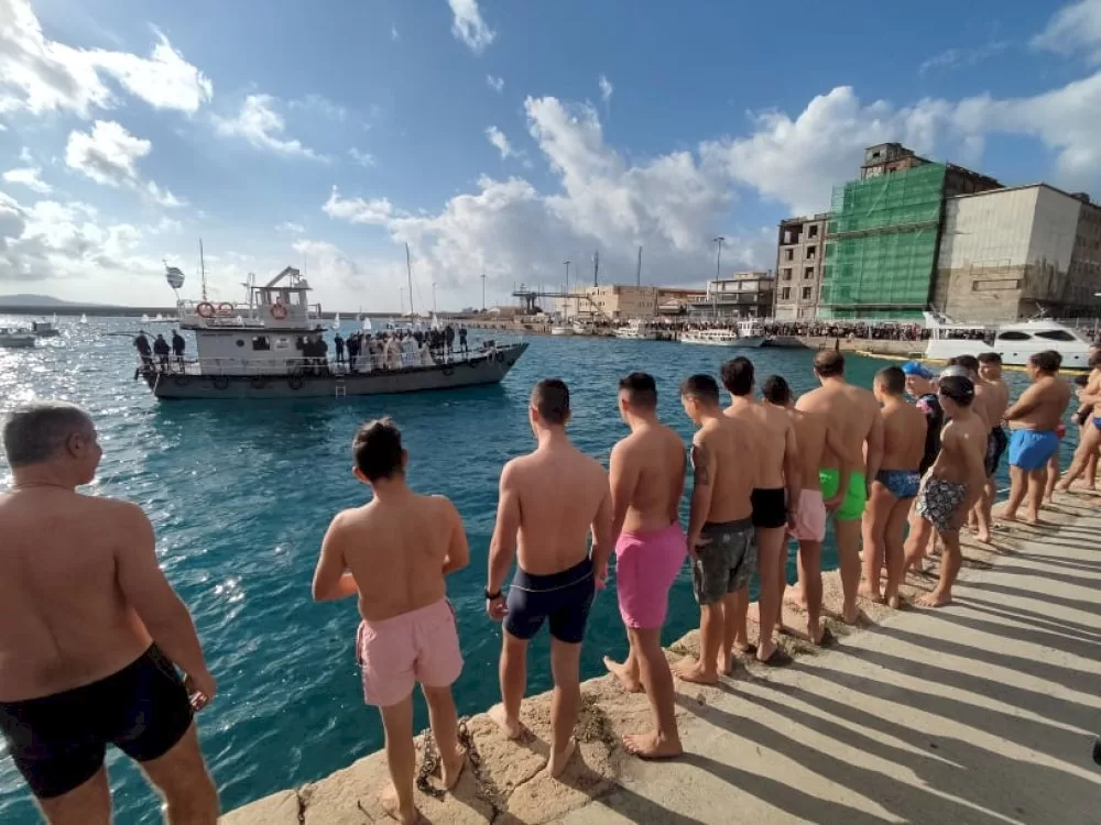 o-eortasmos-ton-theofaneion-2026-stin-kalamata