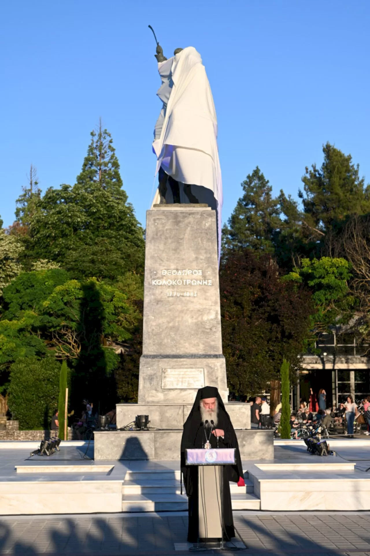 o-mitropolitis-mantineias-sta-apokalyptiria-tou-andrianta-tou-theodorou-kolokotroni