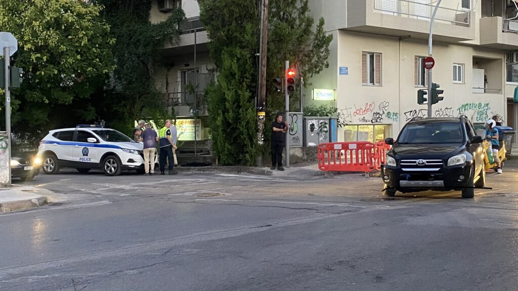 Τρίπολη: Τρακάρισμα στο φανάρι Καλαβρύτων και οπλαρχηγού Σεχιώτη