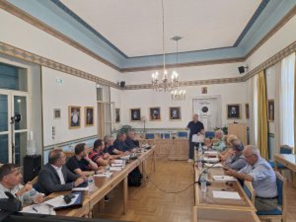 ergo-pros-ergo,-dimo-pros-dimo-diadochikes-syskepseis-tou-perifereiarchi-dimitri-ptochou-me-dimarchous-gia-erga-vaa-kai-oche