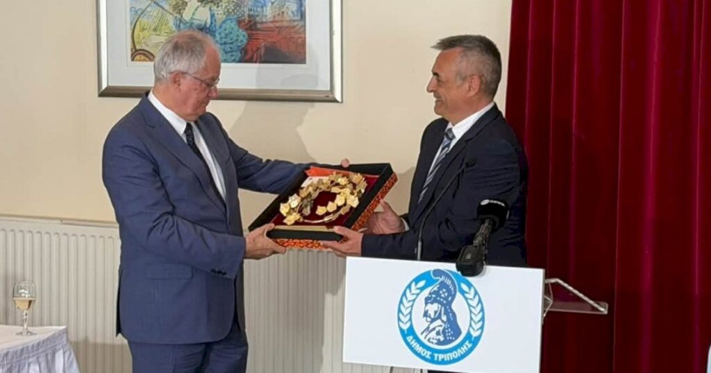 kostas-tzioumis-pros-ton-proedro-tis-dimokratias:-i-tripoli-einai-potismeni-me-tis-aksies-tis-aftaparnisis-kai-tou-iroismou