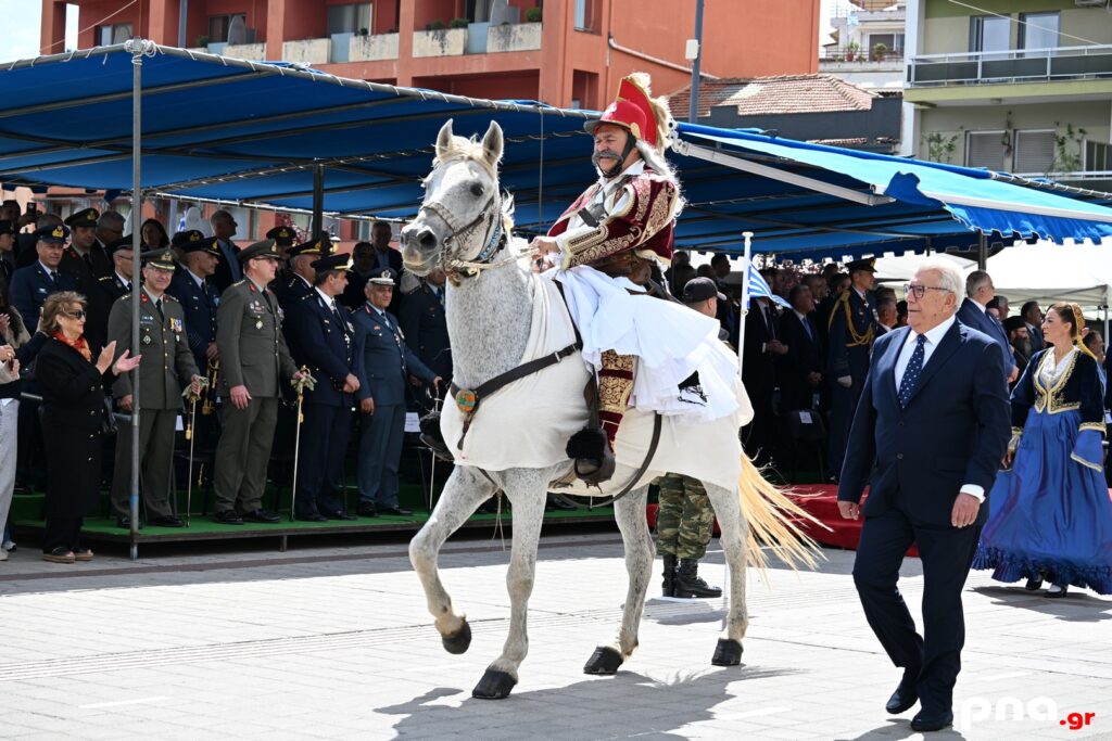 Με λαμπρότητα η επετειακή παρέλαση για την Άλωση της Τριπολιτσάς