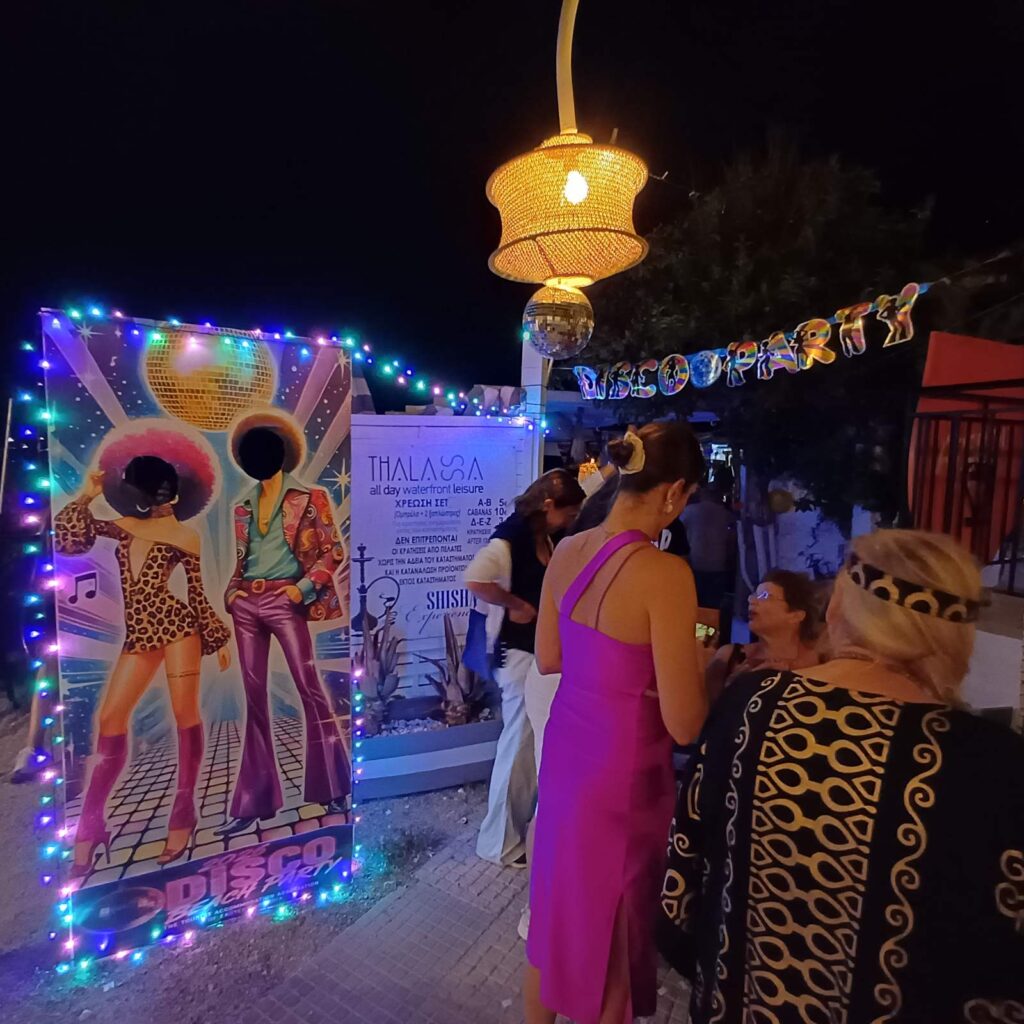Με μεγάλη επιτυχία το «Disco Beach Party – Back to the ’80s» της Ένωσης Τουριστικών Καταλυμάτων Ανατολικής Αρκαδίας