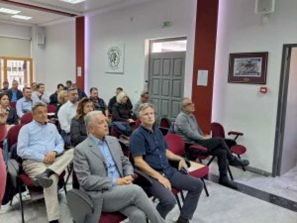 christos-lampropoulos:-i-anthektikotita-chtizetai-otan-oloi-leitourgoume-os-meros-enos-koinou-schediou-i-politiki-amyna-sto-epikentro-tis-ethnikis-anthektikotitas