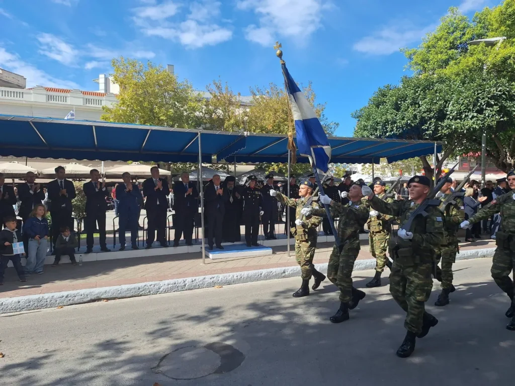 Λαμπρή παρέλαση για την εθνική επέτειο της 28ης Οκτωβρίου στην Καλαμάτα