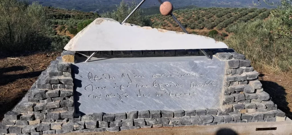 Σε κλίμα συγκίνησης τα αποκαλυπτήρια του μνημείου Μανούσου Μανουσάκη στη Σελλασία