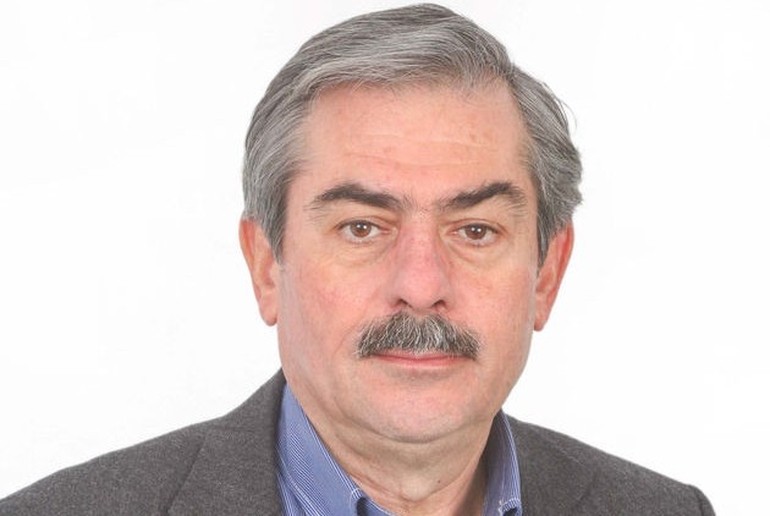 Πετράκος: Παλλαϊκό μέτωπο για μειώσεις σε καύσιμα, ρεύμα και τρόφιμα